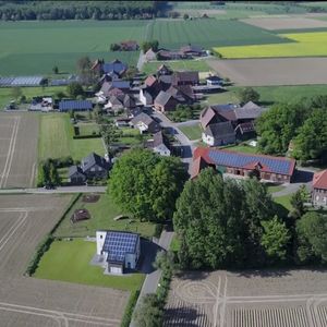 
                                Ermsinghausen, Luftaufnahme
                            