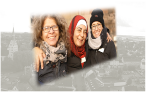 Foto von drei befreundeten Frauen