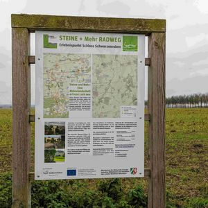 
                                Steine + Mehr Radweg Ermsinghausen / Schwarzenraben
                            