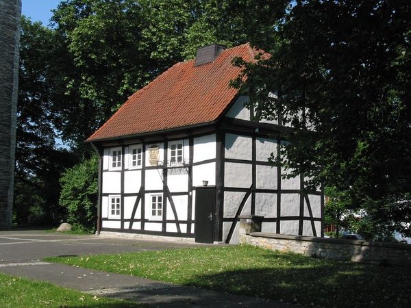 Alte Stiftsschule - jetzt Domizil der Hospiz Bewegung