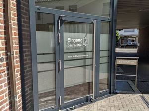 Bäckstraße 6: Barrierefreier Eingang zur Sozialverwaltung